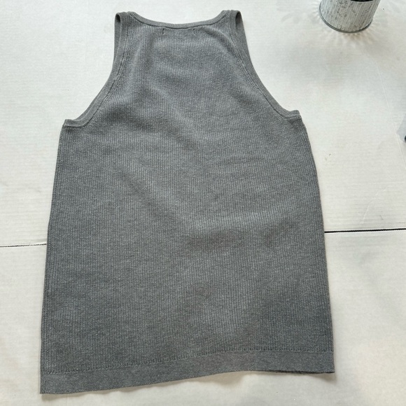Banana republic sleeveless ribbed sweater/ top - Picture 5 of 6